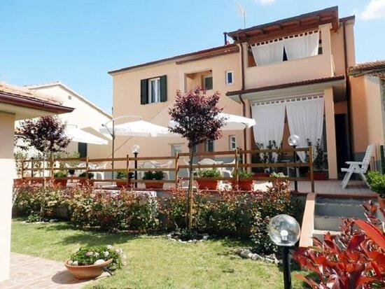Il Giardino Bed & Breakfast Riotorto Dış mekan fotoğraf